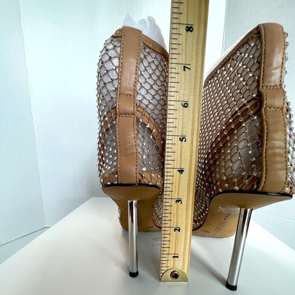 Vince Camuto, Women's Kiskia Heels Bootie - Sandstone. Size: 6 (US). NIB - Picture 12 of 15